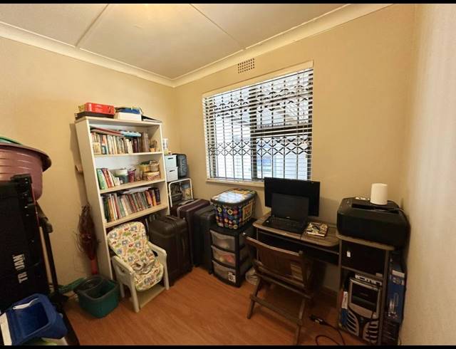 3 BEDROOM HOUSE FOR SALE IN SOUTH HILLS